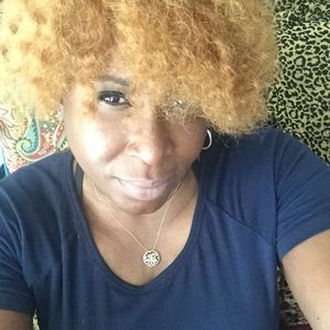 Meet your Posher, Trelia